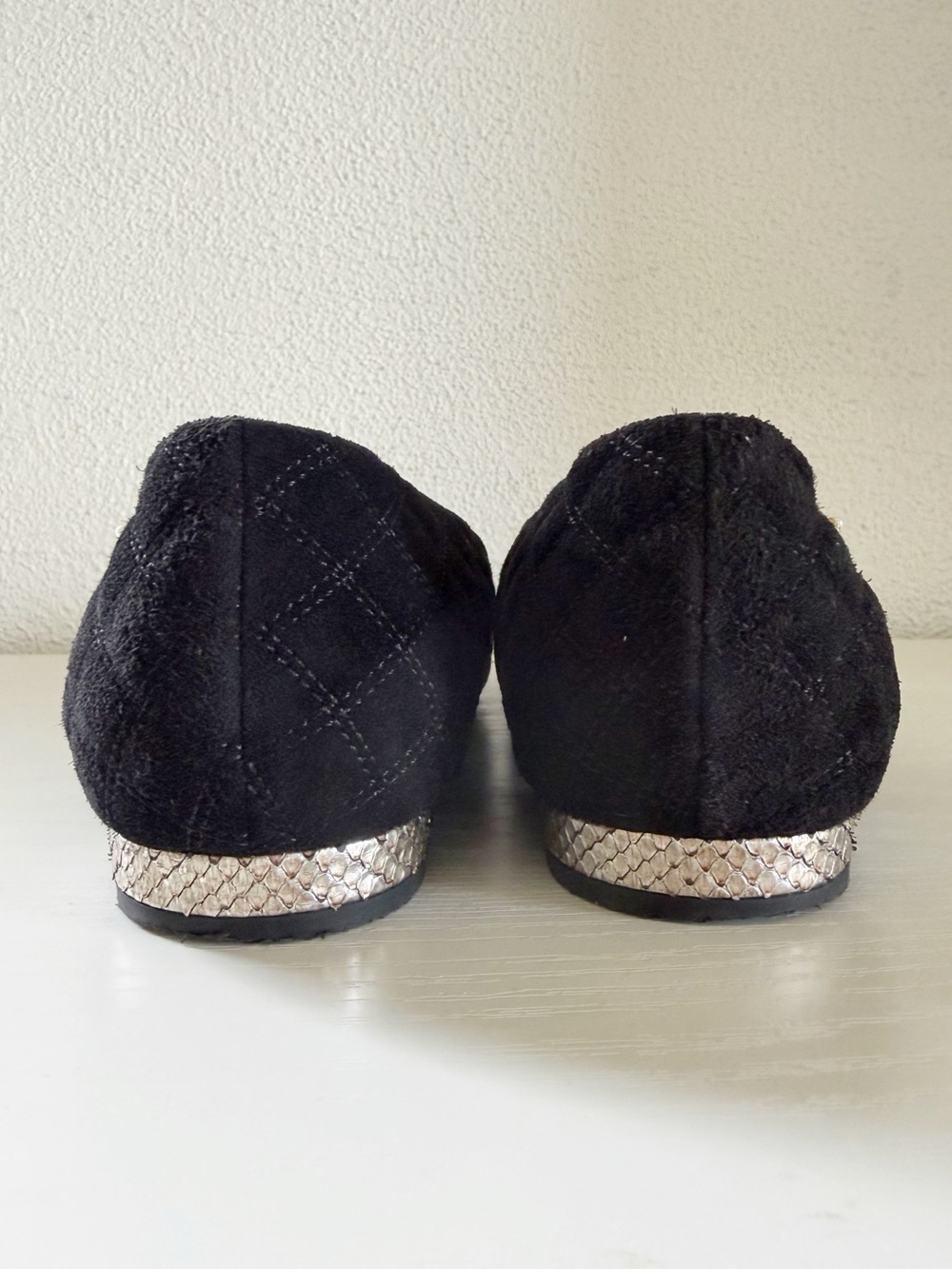 Chanel Quilted Suede Ballet Flats Black Silver CC Cap Toe EU 40.5 US 10.5 - Picture 9 of 12